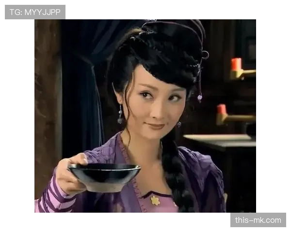 蒋林静家的猫都比我们活得精致